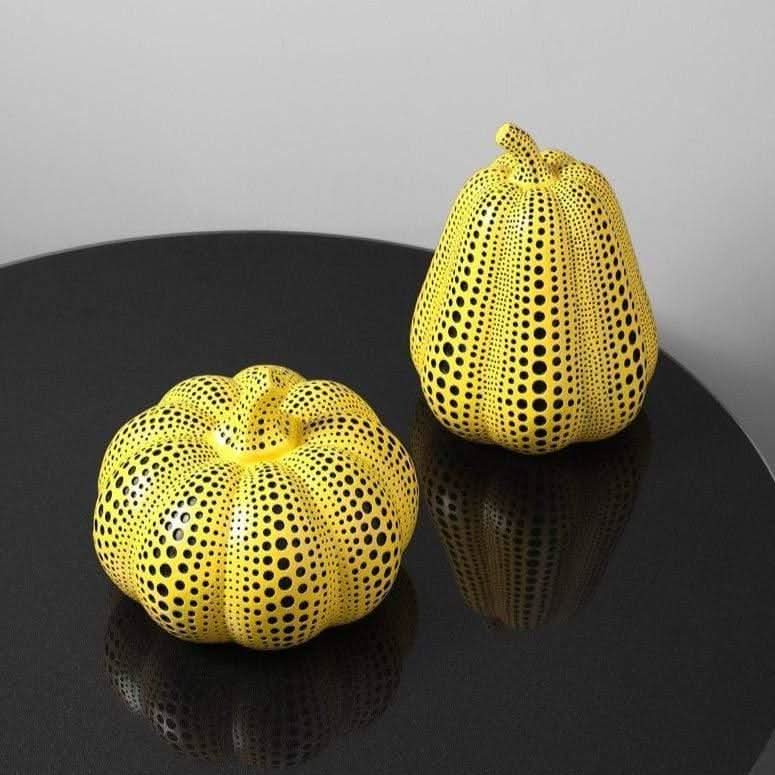 Althessa Kusama-Inspirierte Polka-Punkt Figuren Aus Harz Kunst Dekor Zuhause