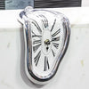 Cali - Surrealistische Tropfende Wanduhr