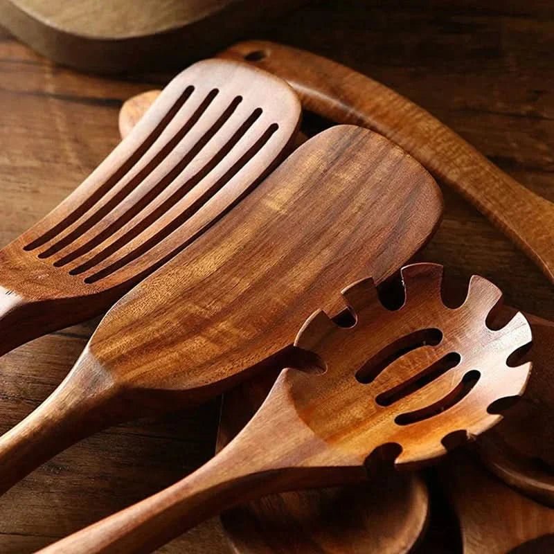 Teakholz Küchenutensilien Set – Elegante Kochutensilien für moderne Küchenhelfer-4