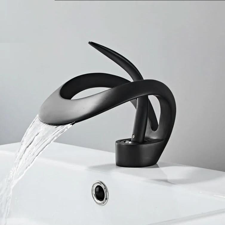 ORENIX Skulpturaler Aqua Gestalter Wasserhahn Modernes Badezimmer Refugium Hochwertige Materialien