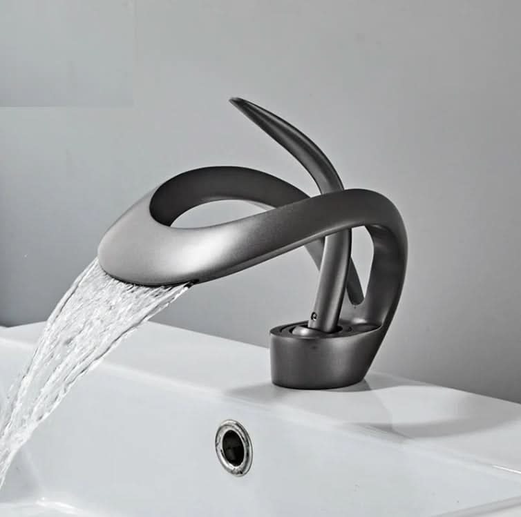 ORENIX Skulpturaler Aqua Gestalter Wasserhahn Modernes Badezimmer Refugium Hochwertige Materialien