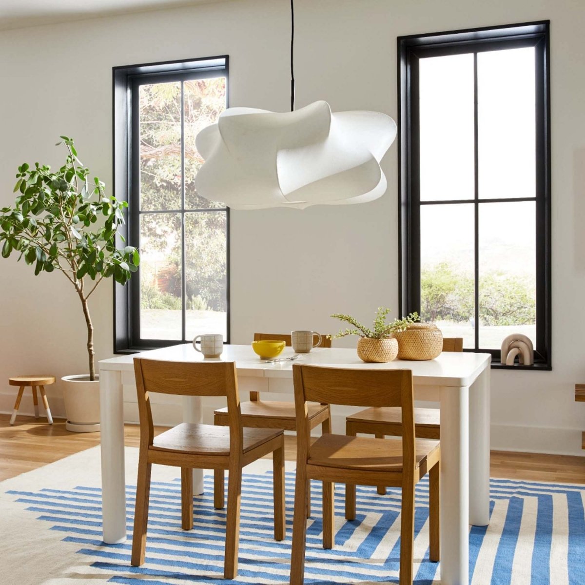 Victorina Pendelleuchte Seidenkonstruktion Moderne Silhouette Wohnzimmer Blickfang