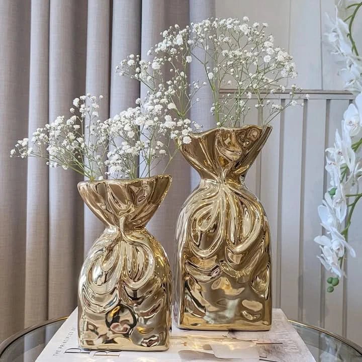 Naya - Wunderschöne Goldene Vase