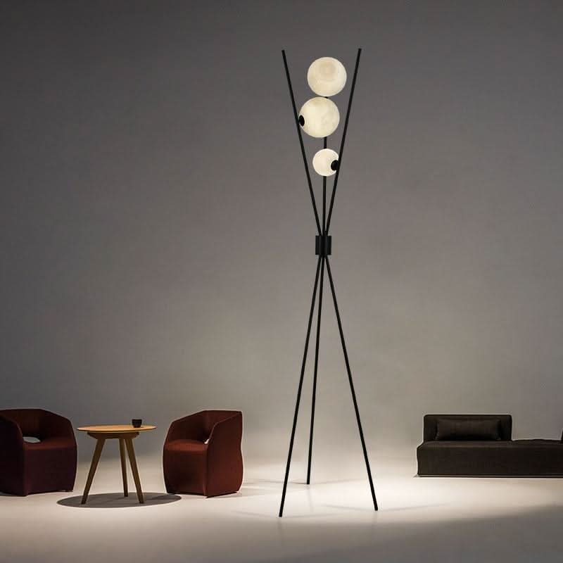 DAPHNE Opal Kugel Stehlampe Schwarzer Metallrahmen Drei Opalglaskugeln Modernes Design