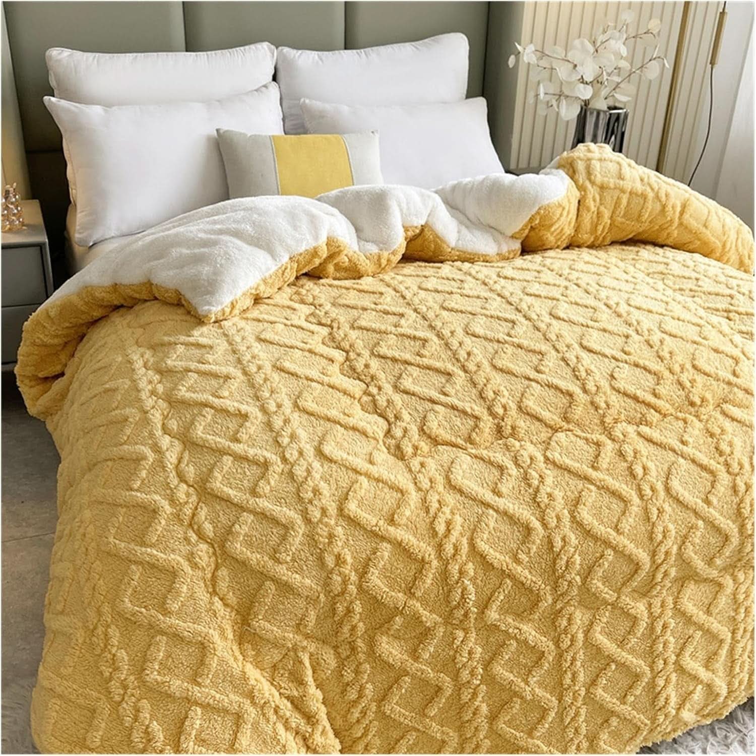 Cole - Plüschige Sherpa-Decke